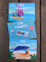 Last inn bildet i Galleri-visningsprogrammet, Tre av postkortene: Askeladden og prinsessa som seiler, Snehvit på luftmadrass, og syvende far på stranda. 
